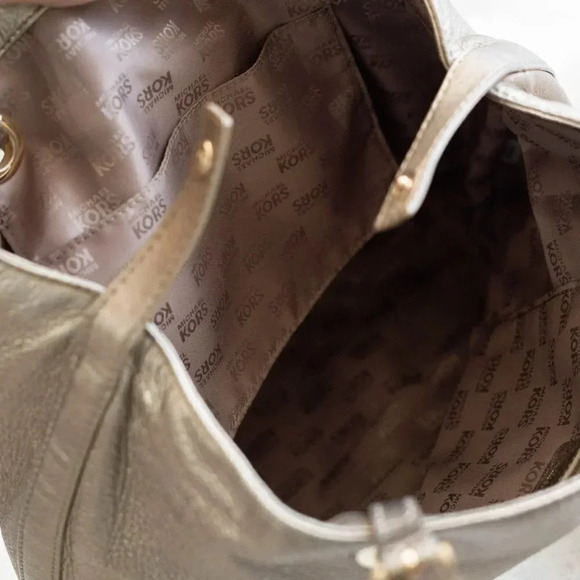 MICHAEL KORS METALLIC GOLD LEATHER JET SET TOTE BAG & TRIFOLD WALLET SET COMBO - Picture 15 of 16